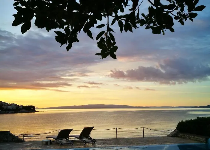 Bella Vista House Szálloda