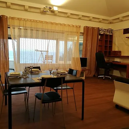 Bella Vista House Τρογκίρ