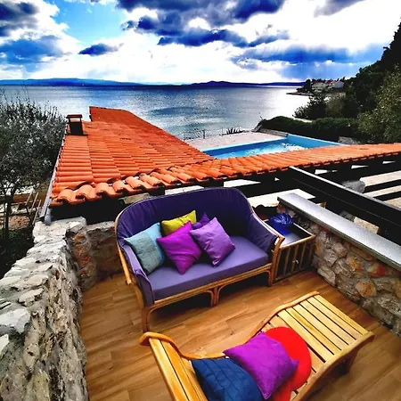 Bella Vista House * Τρογκίρ